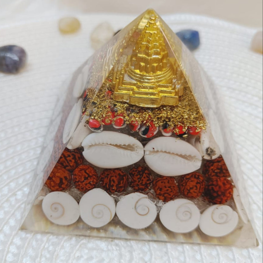 Shree Yantra Laxmi Pyramid for Attracting Abundance | Diwali Pyramid | Lakshmi Shree Yantra Pyramid (4.5*4 inch approx)