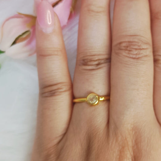 Citrine gemstone dainty ring in sterling silver – Gemsara