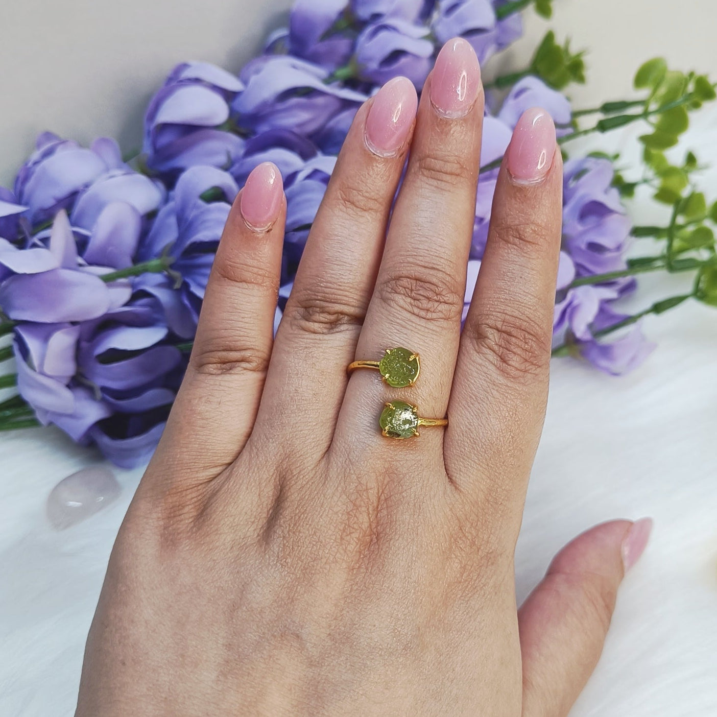 Raw Peridot dual crystal ring close-up – Gemsara jewellery