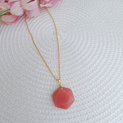 Cherry Quartz Star Necklace with Golden Chain – Radiate Joy and Innocence