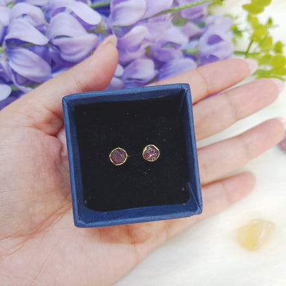 Raw Garnet Stud Earrings in Sterling Silver 925
